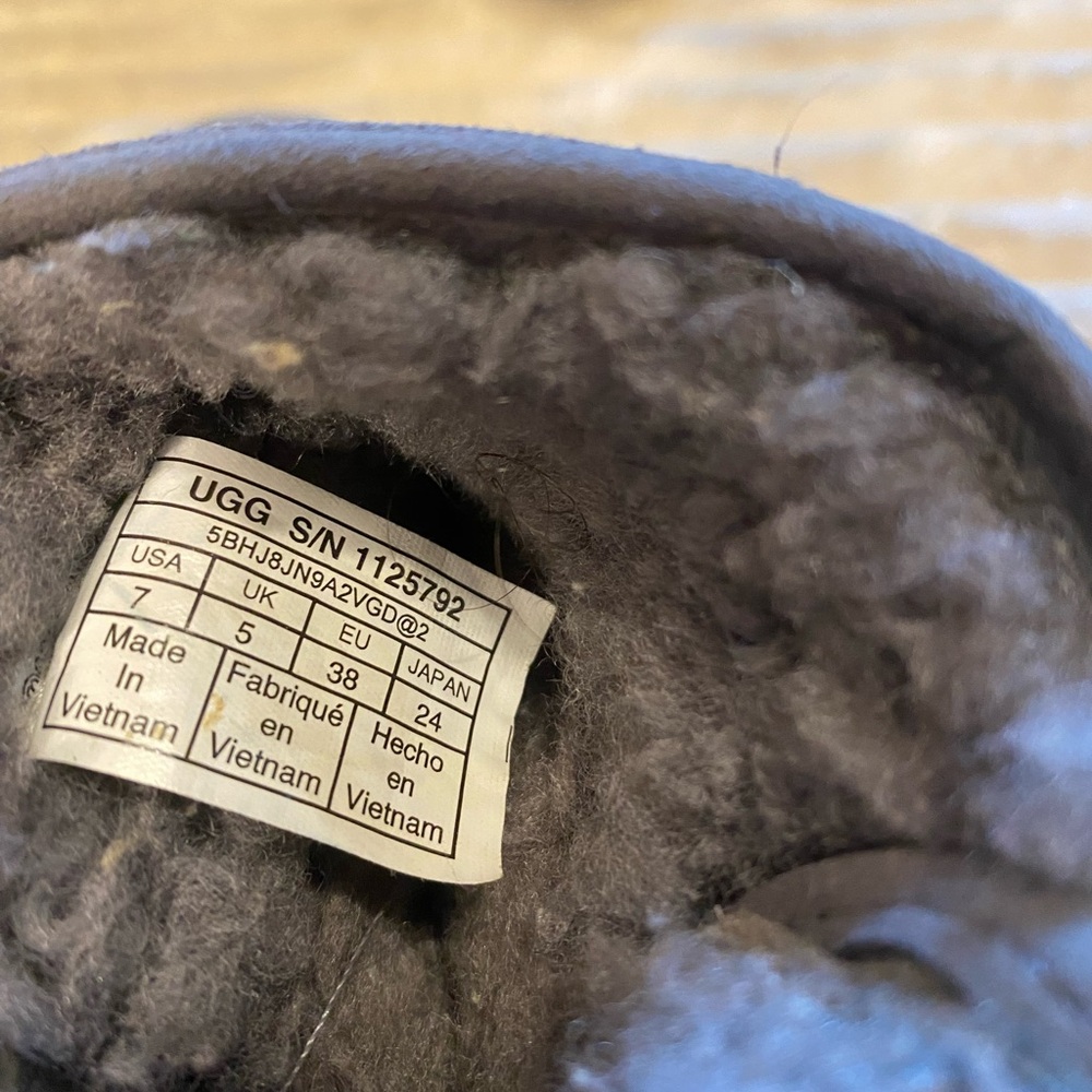 Ugg Gray Shearling Lined Boots - image 4